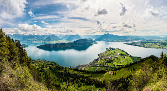 Panorama, Sicht auf Vierwaldstättersee und Weggis von der Rigi aus, Schweiz, Europa, Luzern, Schifffahrt, Wanderwege, Wanderpanorama