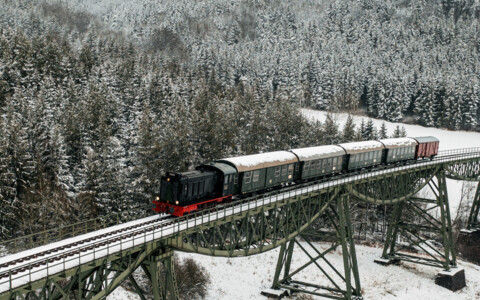 Sauschwänzlebahn, Nikolausfahrt, Genießen Sie weihnachtliche Leckereien und eine historische Zugfahrt durch das winterliche Wutachtal, Eisenbahnmuseum, Bahnhof Blumberg-Zollhaus, Fützen